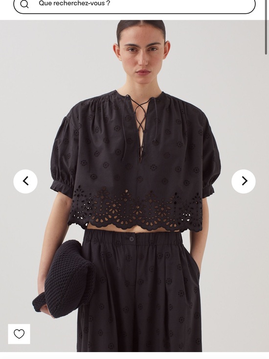 Comptoir Des Cotonniers Tops - Comptoir Des Cotonniers Black Eyelet Lace-Trim Cropped Top